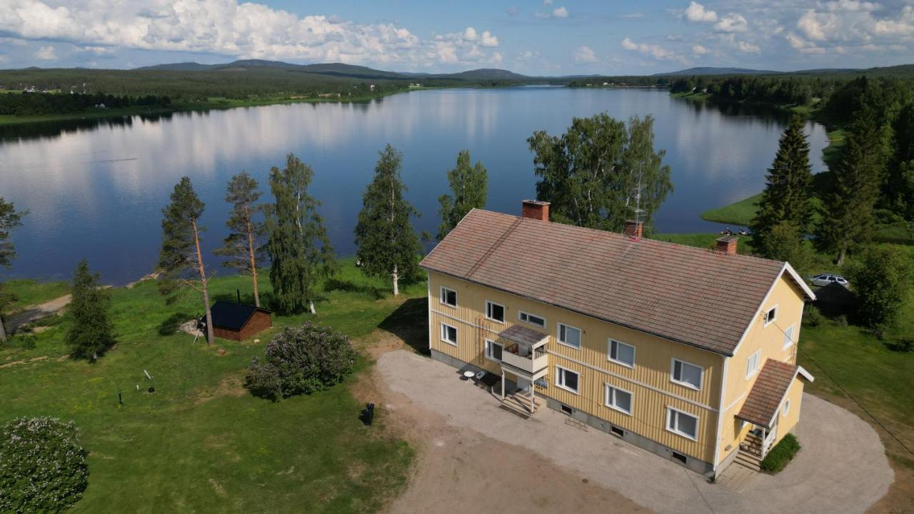 Napapiirin Eraekartano Lägenhet Pello Exteriör bild