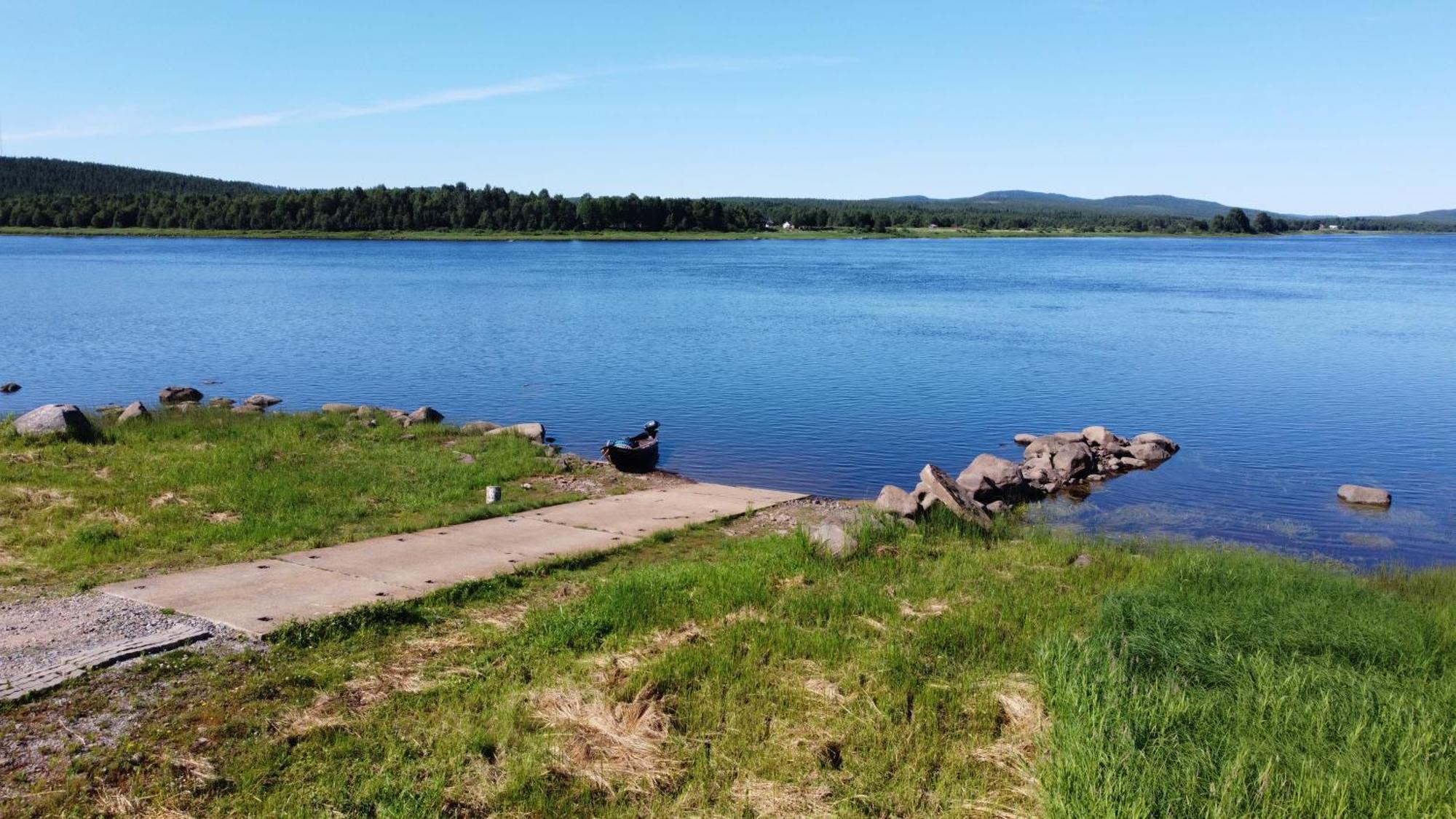 Napapiirin Eraekartano Lägenhet Pello Exteriör bild