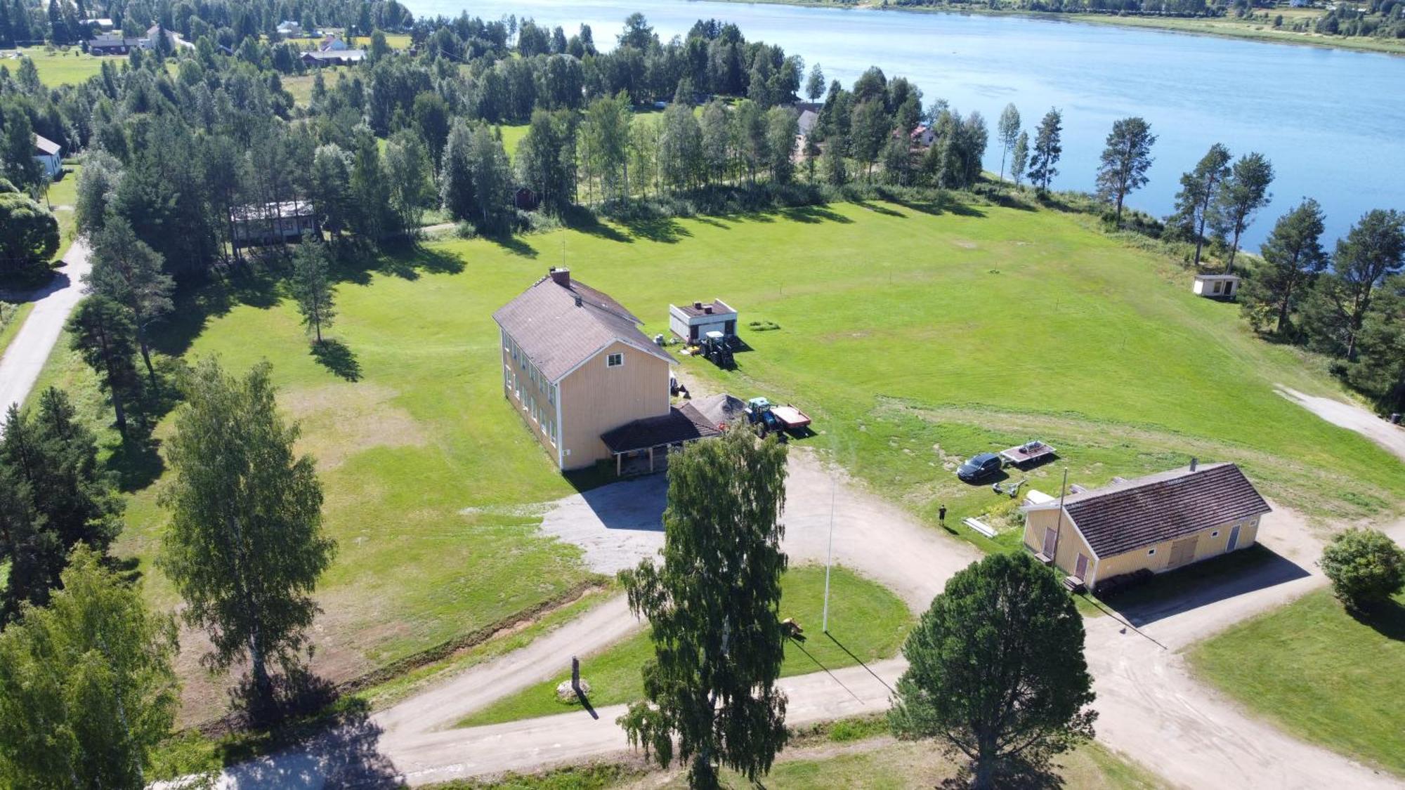 Napapiirin Eraekartano Lägenhet Pello Exteriör bild
