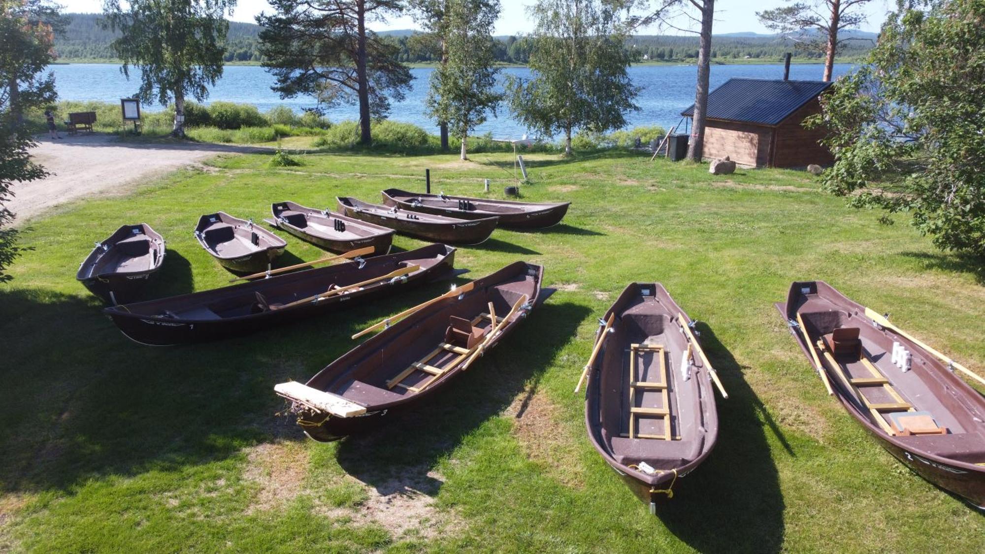 Napapiirin Eraekartano Lägenhet Pello Exteriör bild