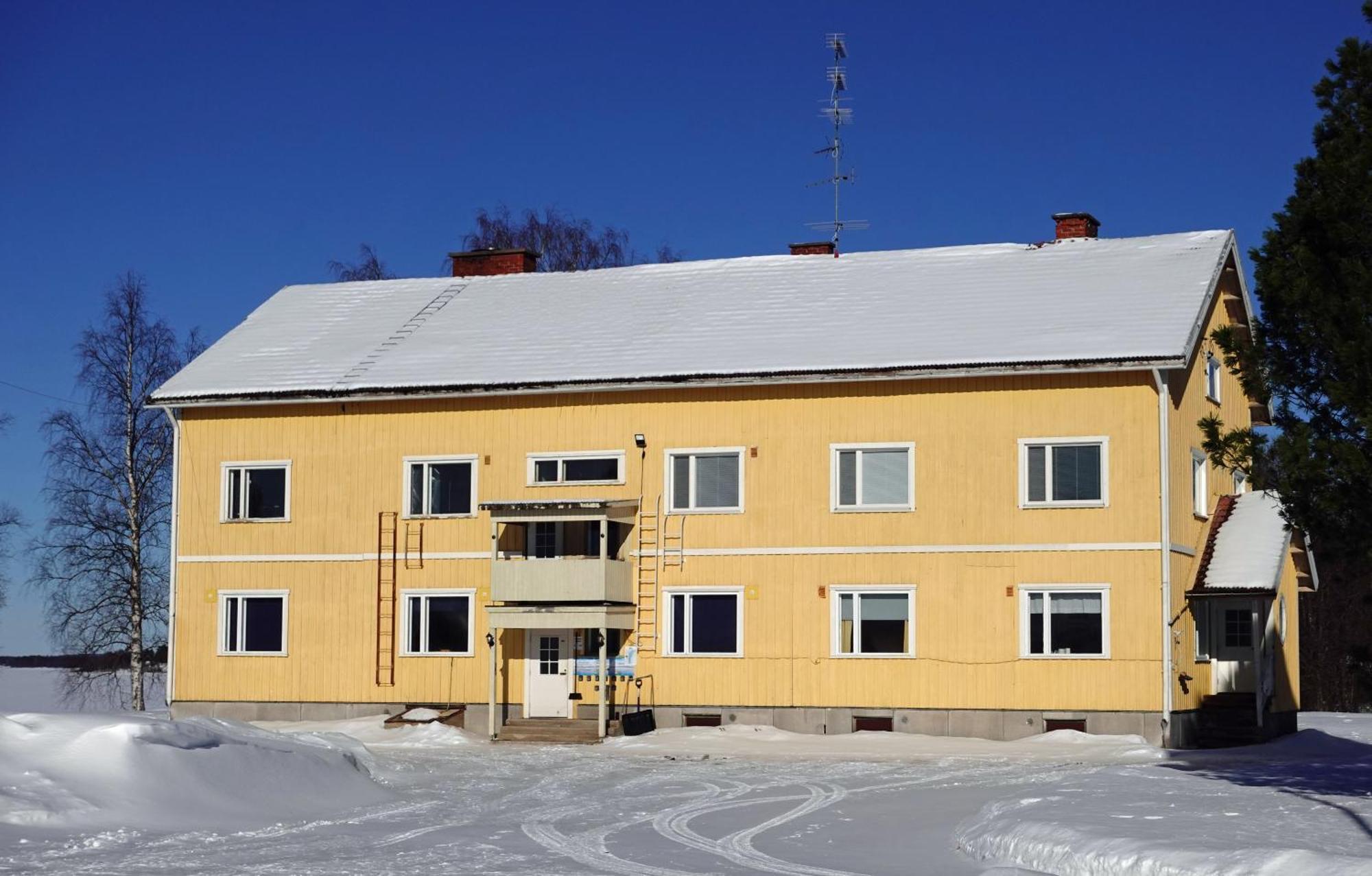 Napapiirin Eraekartano Lägenhet Pello Exteriör bild