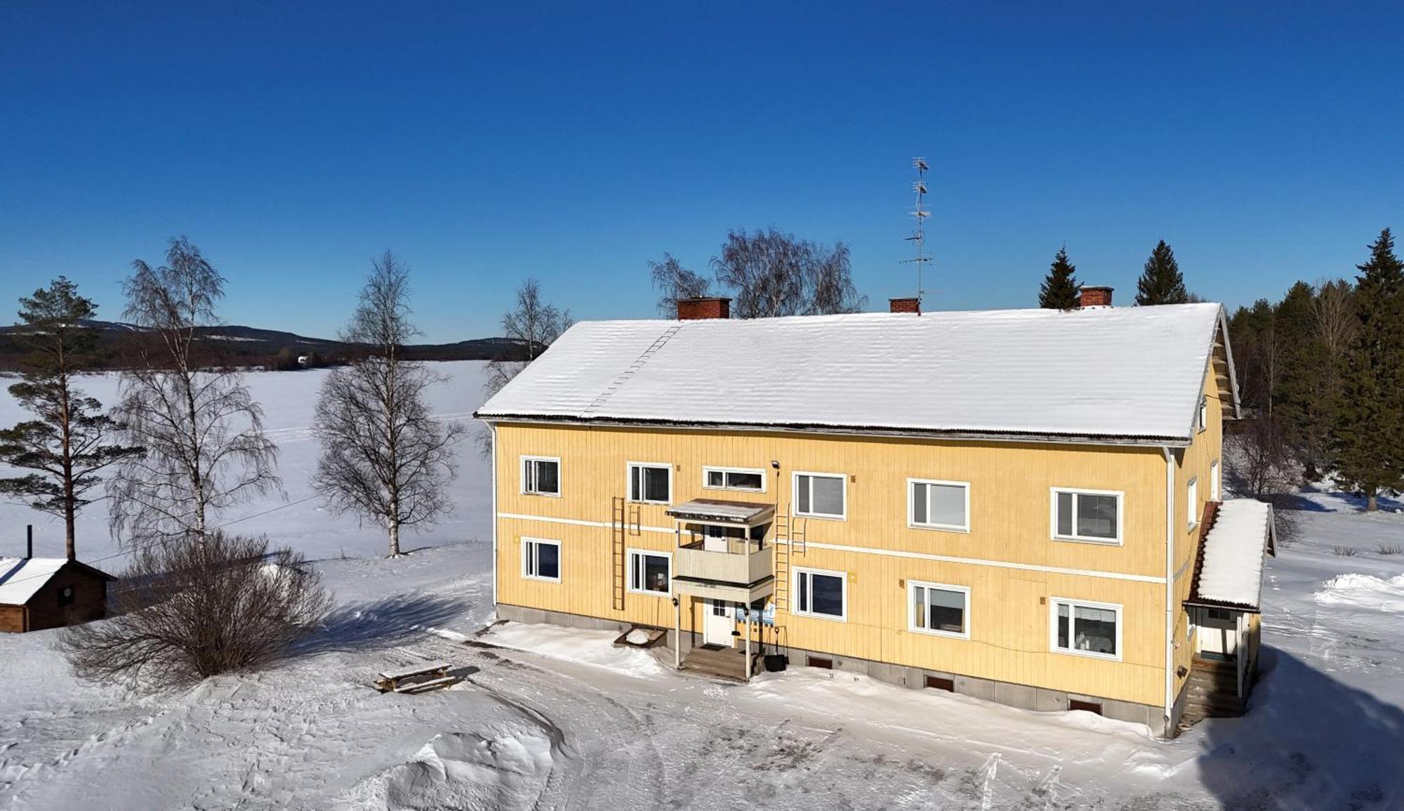 Napapiirin Eraekartano Lägenhet Pello Exteriör bild