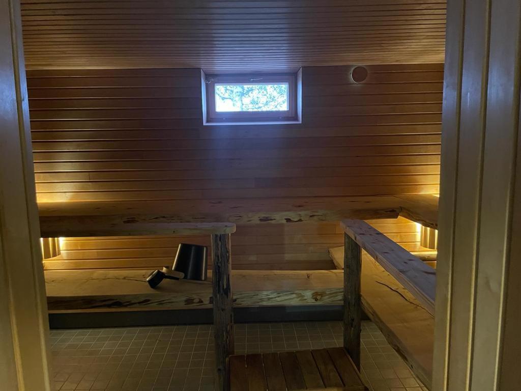 Napapiirin Eraekartano Lägenhet Pello Exteriör bild
